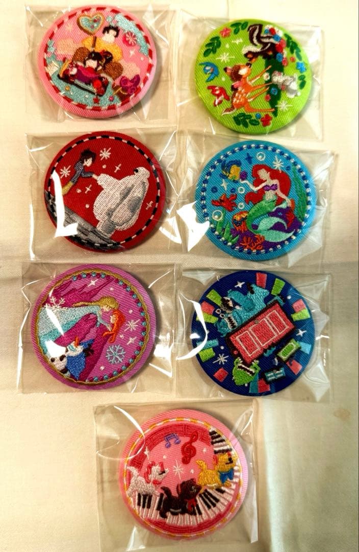 ディズニー刺繍缶バッジ2弾　15種コンプリートセット