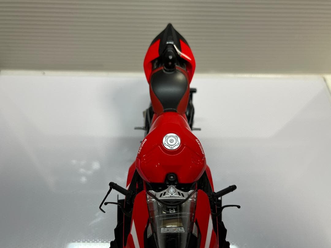 タミヤ　ドゥカティスーパーレッジェーラV4レーシングキット　完成品