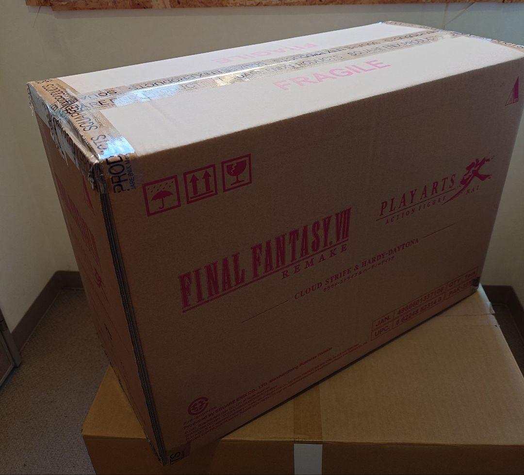 【新品未開封】PLAY ARTS改 クラウド・ストライフ＆ハーディ=デイトナ