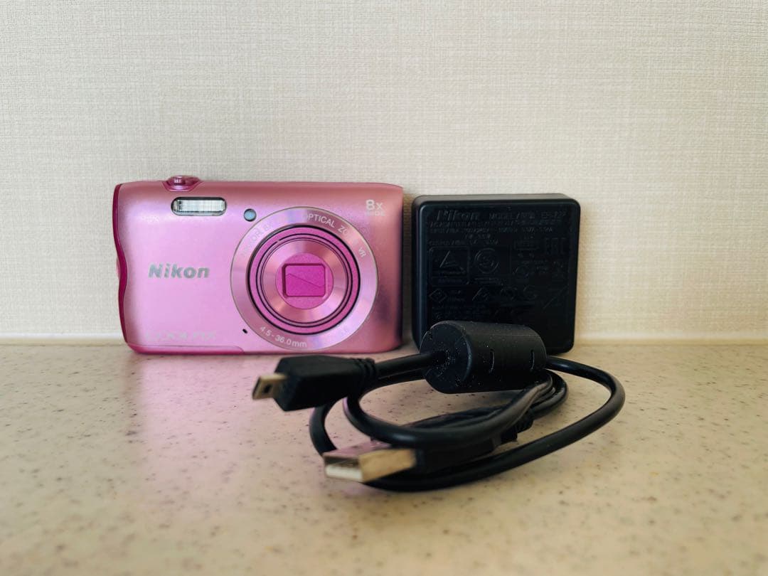 Nikon COOLPIX ピンク デジタルカメラ