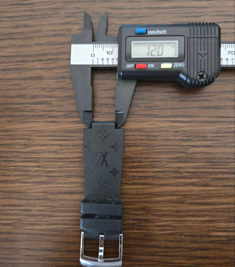 LOUIS VUITTON タンブール モノグラム ラバーストラップ ブラック