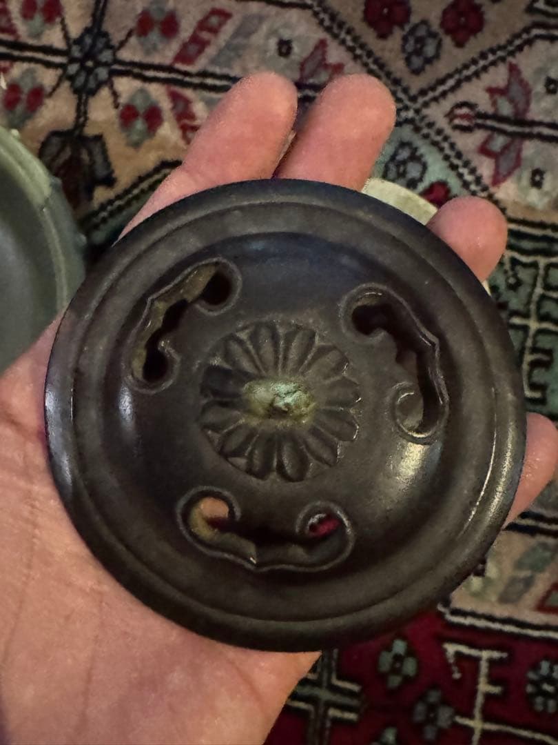 ‼️最後の値段出します‼️リサイクルFORT‼️中国の青磁香炉‼️緑石の木蓋付