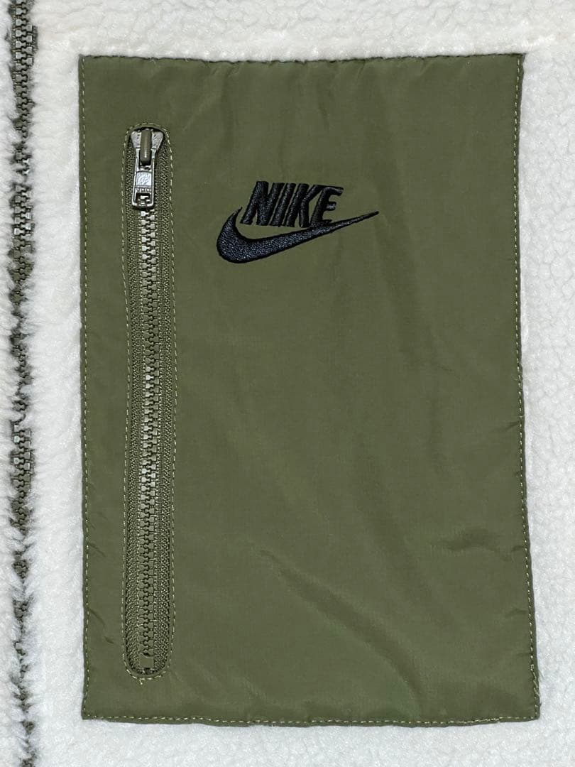 201NIKEリバーシブルベスト　ナイキボアモコモコウインタライズドスウォッシュ