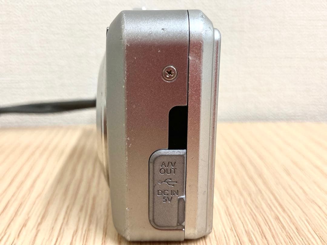 FUJIFILM 富士フィルム FinePix F31fd シルバー ジャンク