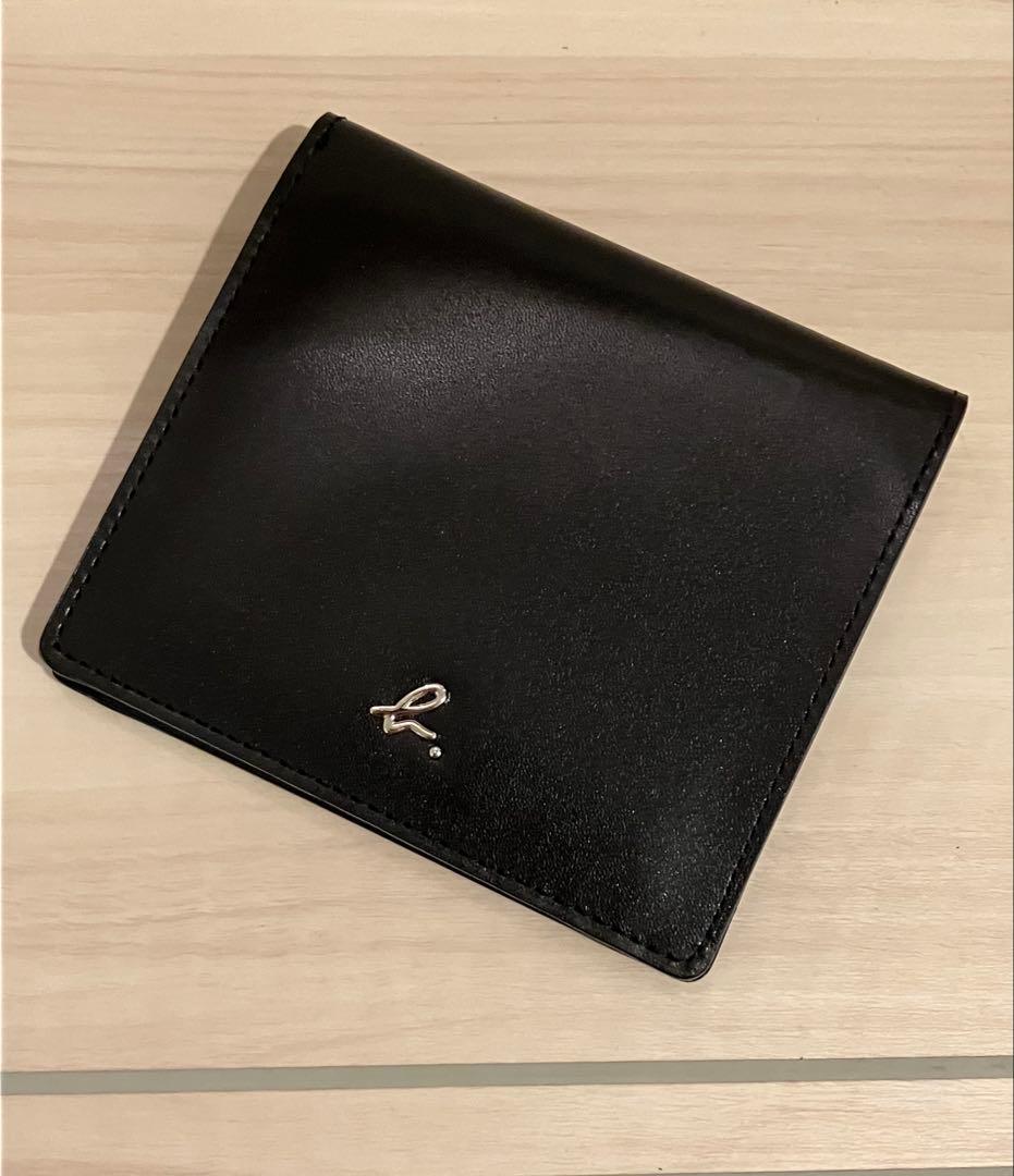 未使用　agnes b. アニエスベー　ロゴ　ブラック　レザー　二つ折り財布