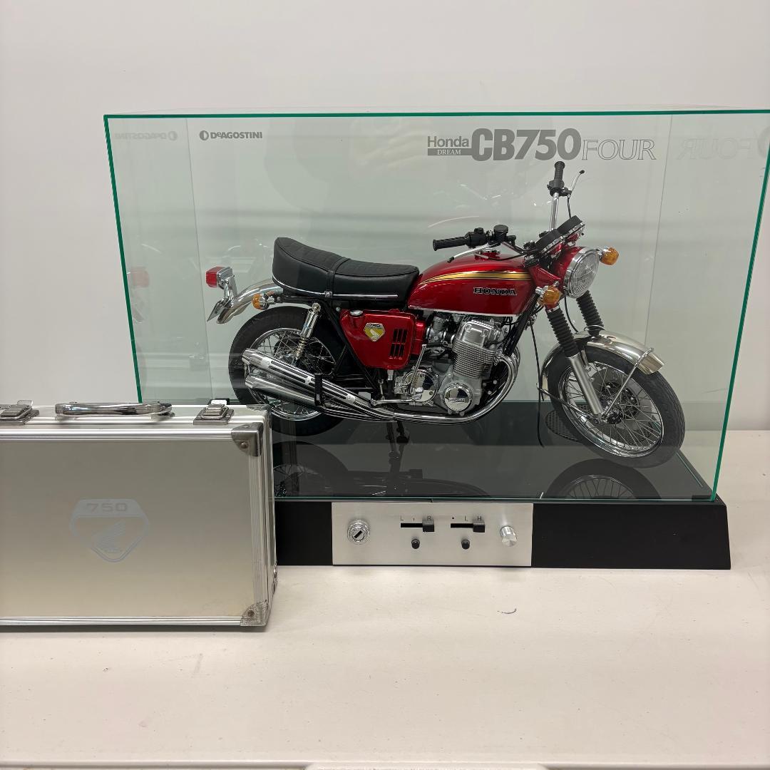 CB750 FOUR ホンダ　デアゴスティーニ【組立済/ディスプレイケース】