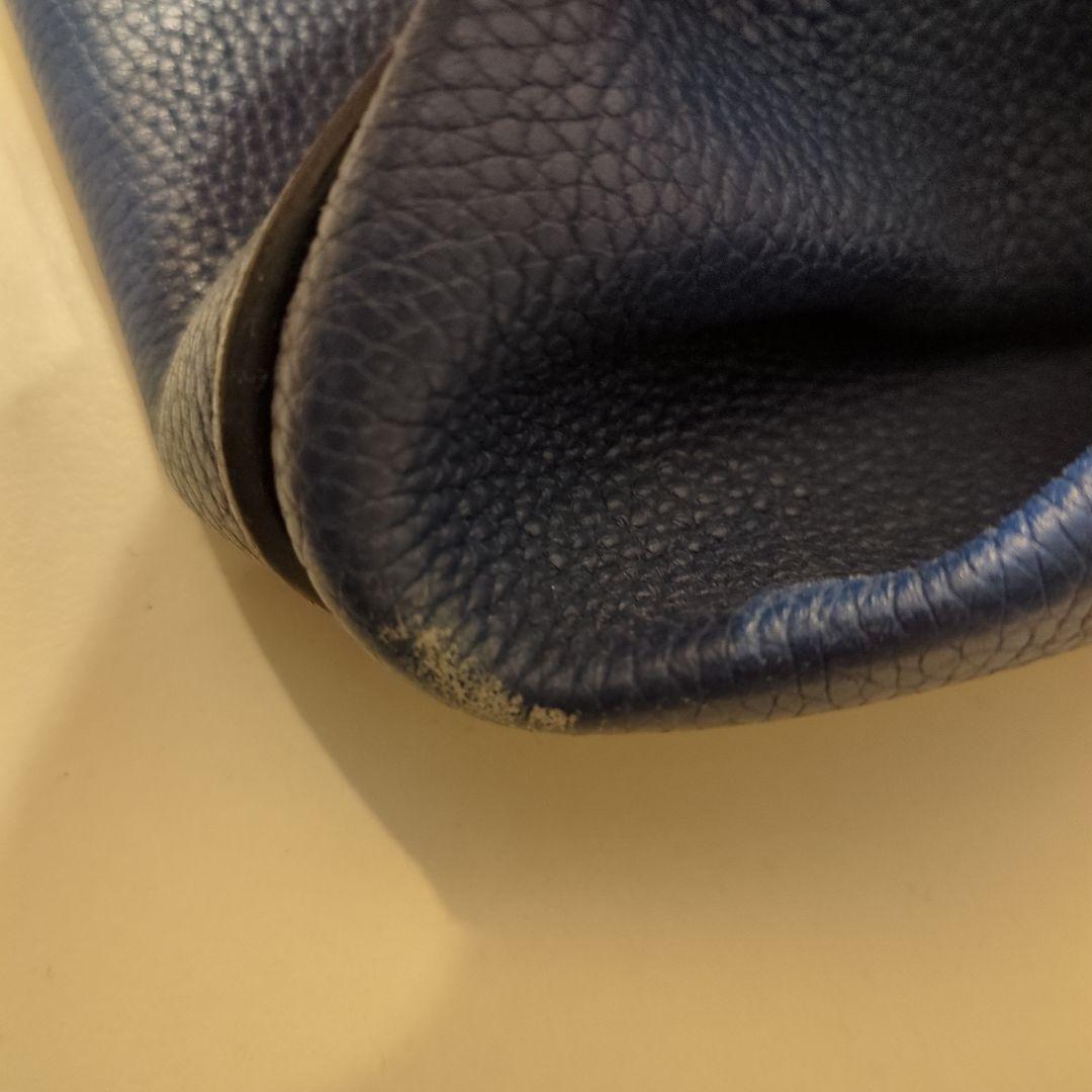 Salvatore Ferragamo ダークブルー ショルダーバッグ