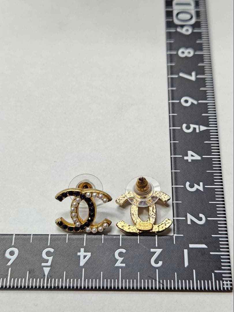 CHANEL　シャネル　03C　ココマークパールラインストーンピアス両耳ゴールド