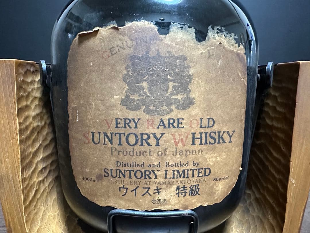 未開封　サントリーウイスキー SUNTORY WHISKY 飾台 4000ml