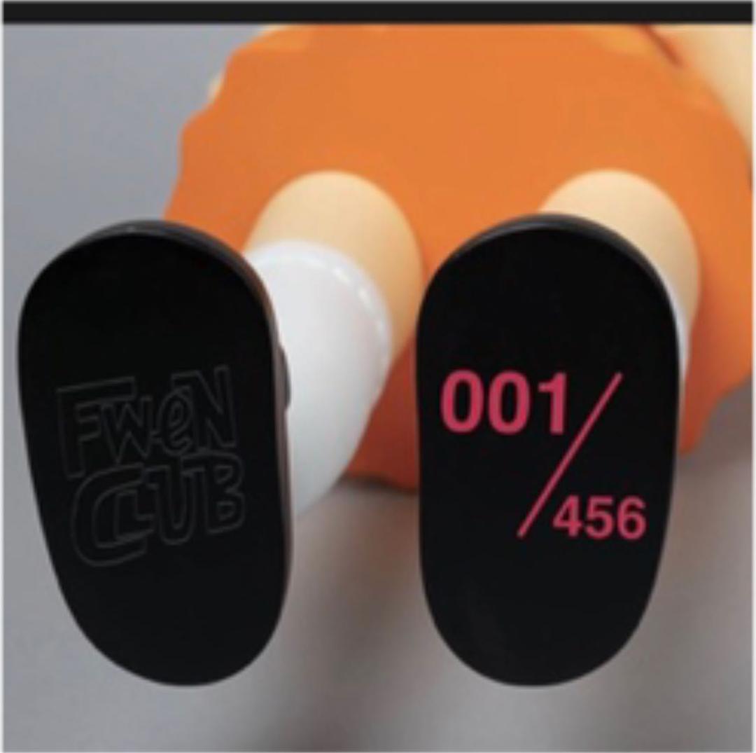 FWENCLUB Netflix イカゲーム ヨンヒ 人形 Squid Game