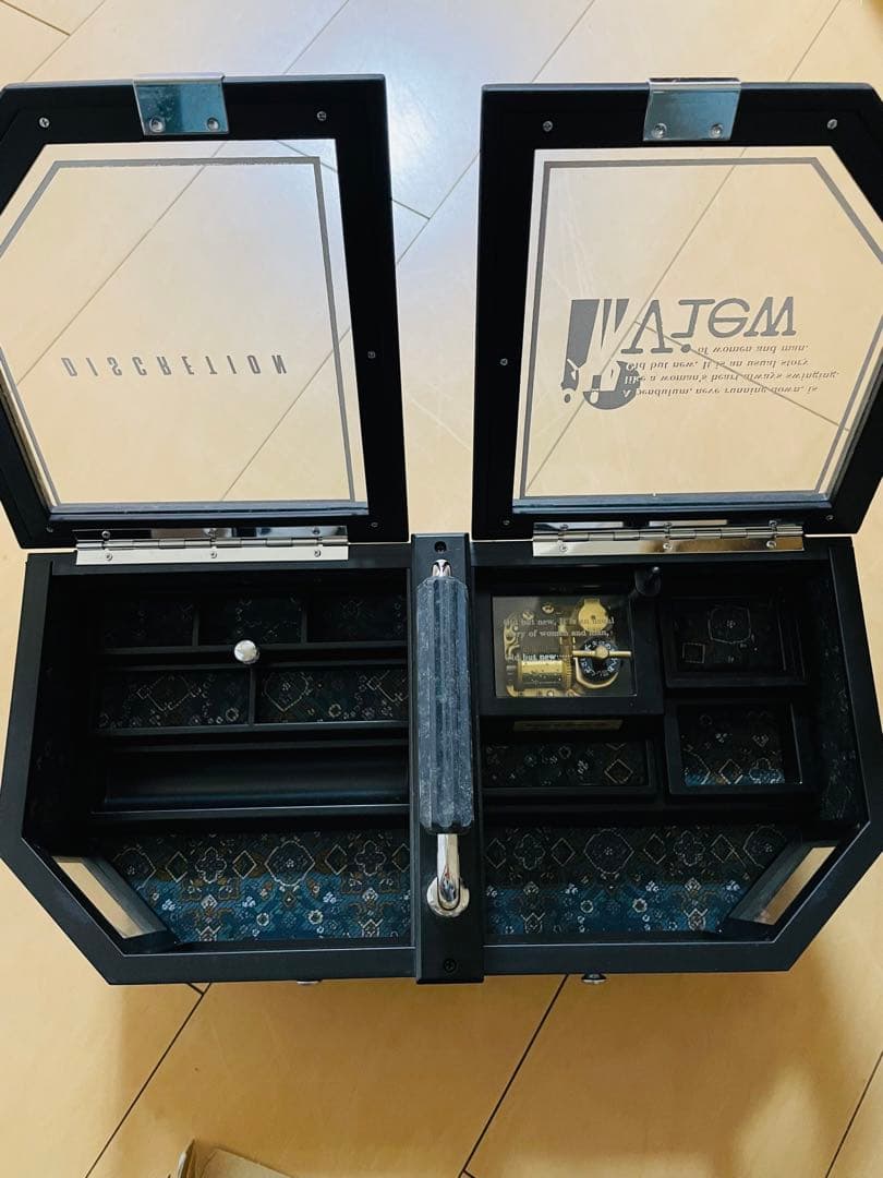 LADY-MATE 木製ジュエリーボックス