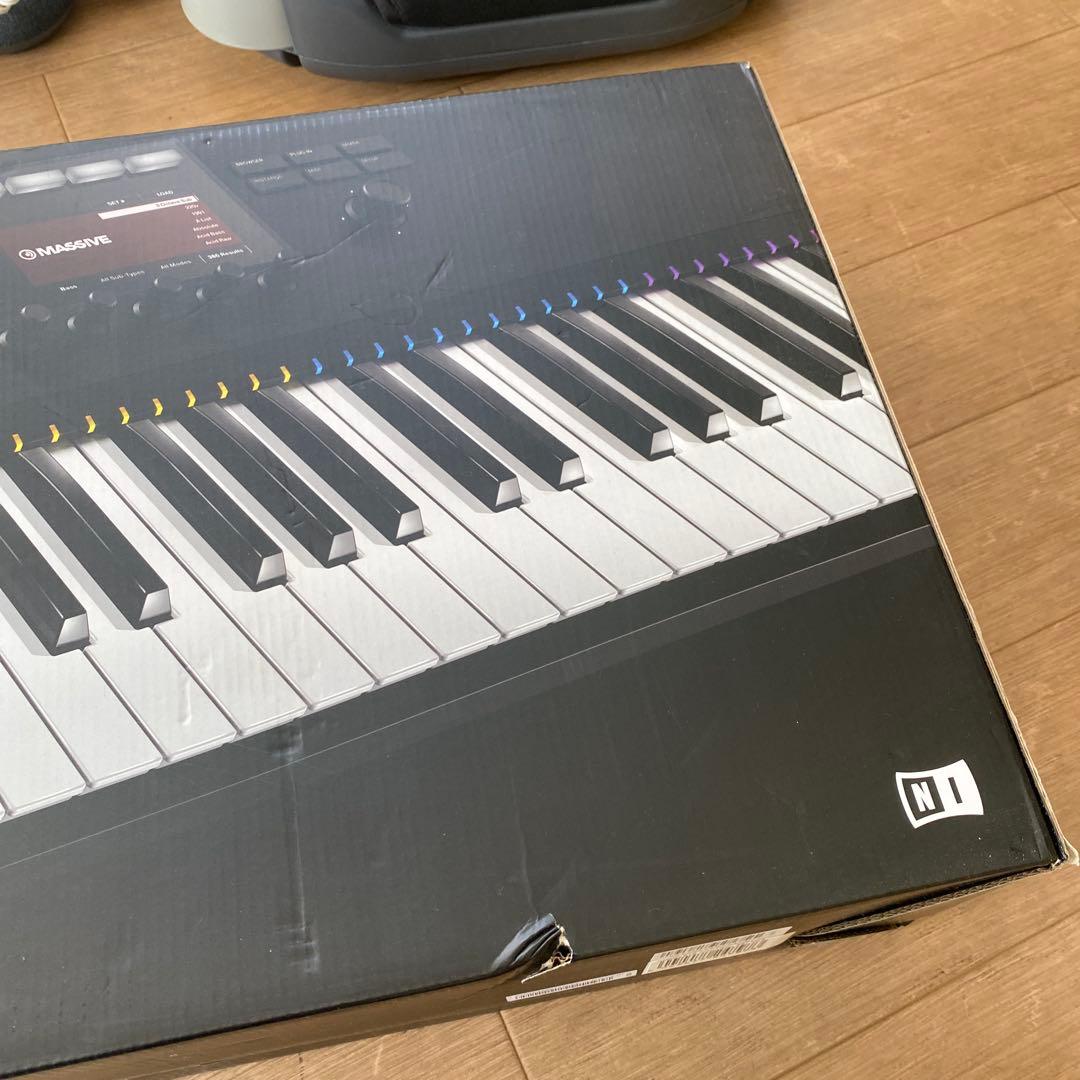 美品　KOMPLETE KONTROL S61 MK2 コンプリート
