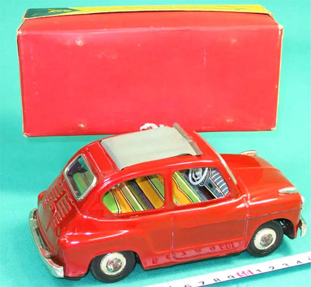 ブリキ フィアット  600  FIAT フイアット コンバーチブル  バンダイ