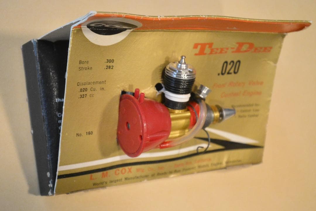 Cox TeeDee 02エンジン　プラグ付き