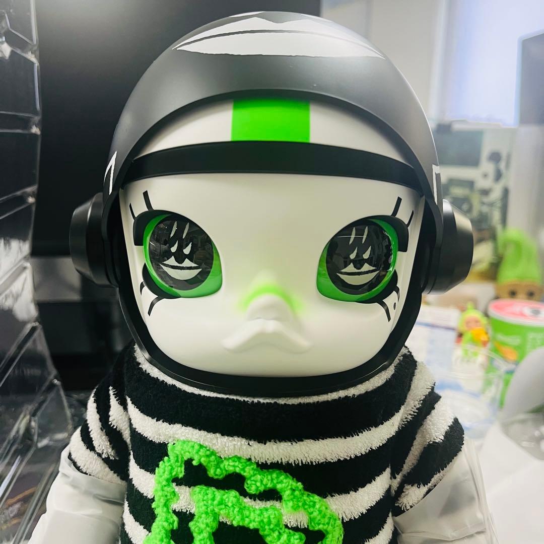 【限定】MOLLY MEGA SPACE MOLLY 400% DURIAN