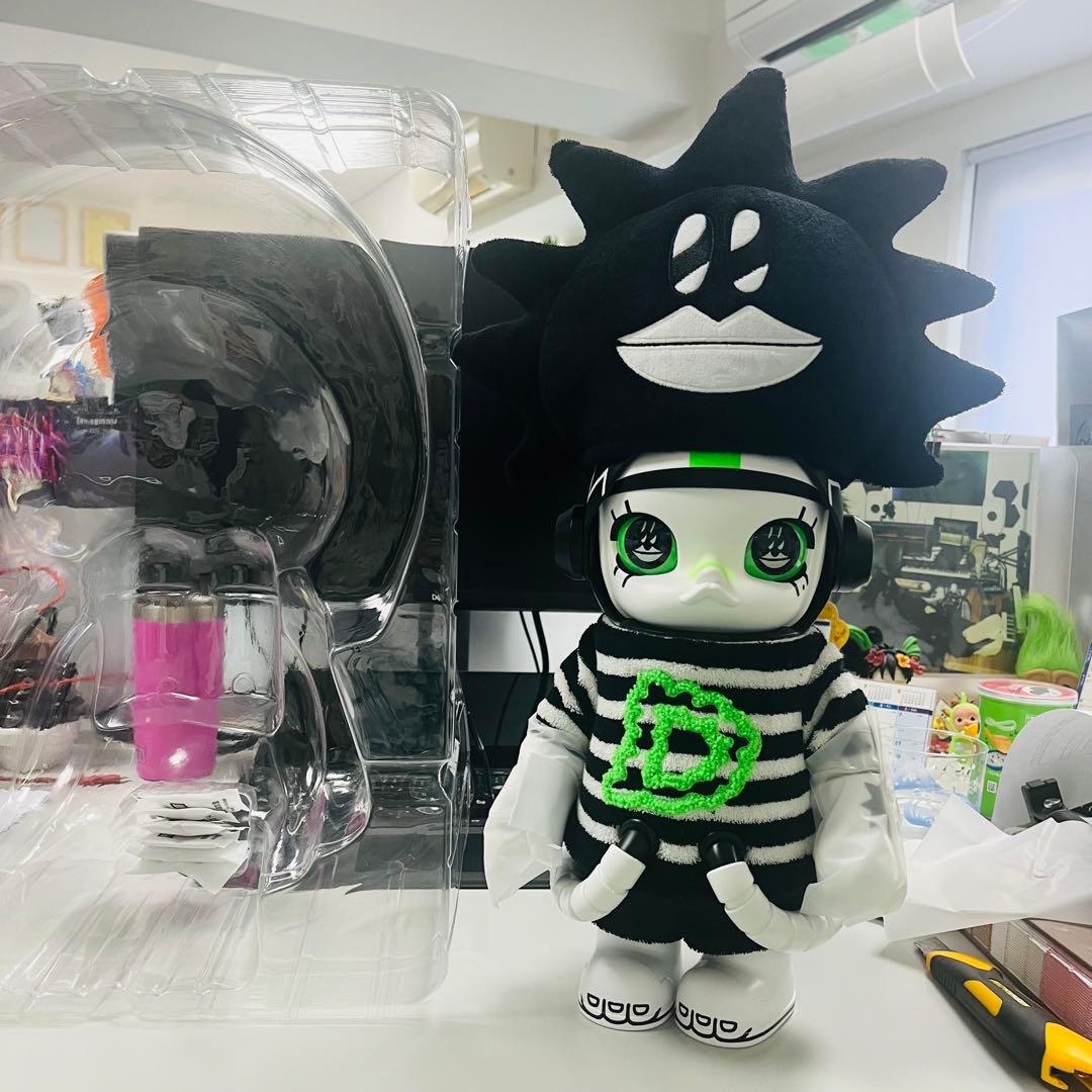 【限定】MOLLY MEGA SPACE MOLLY 400% DURIAN