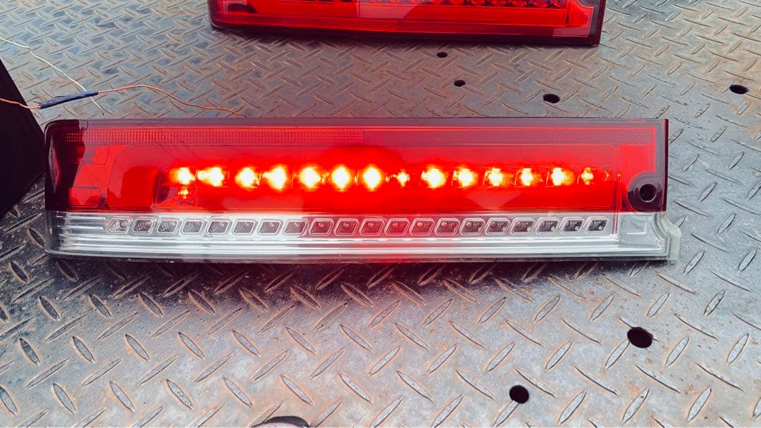 ハイゼットカーゴLEDテールランプ