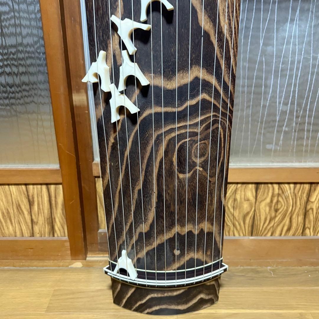 【極美品】　琴　和楽器　弦楽器 13弦　すだれ彫り