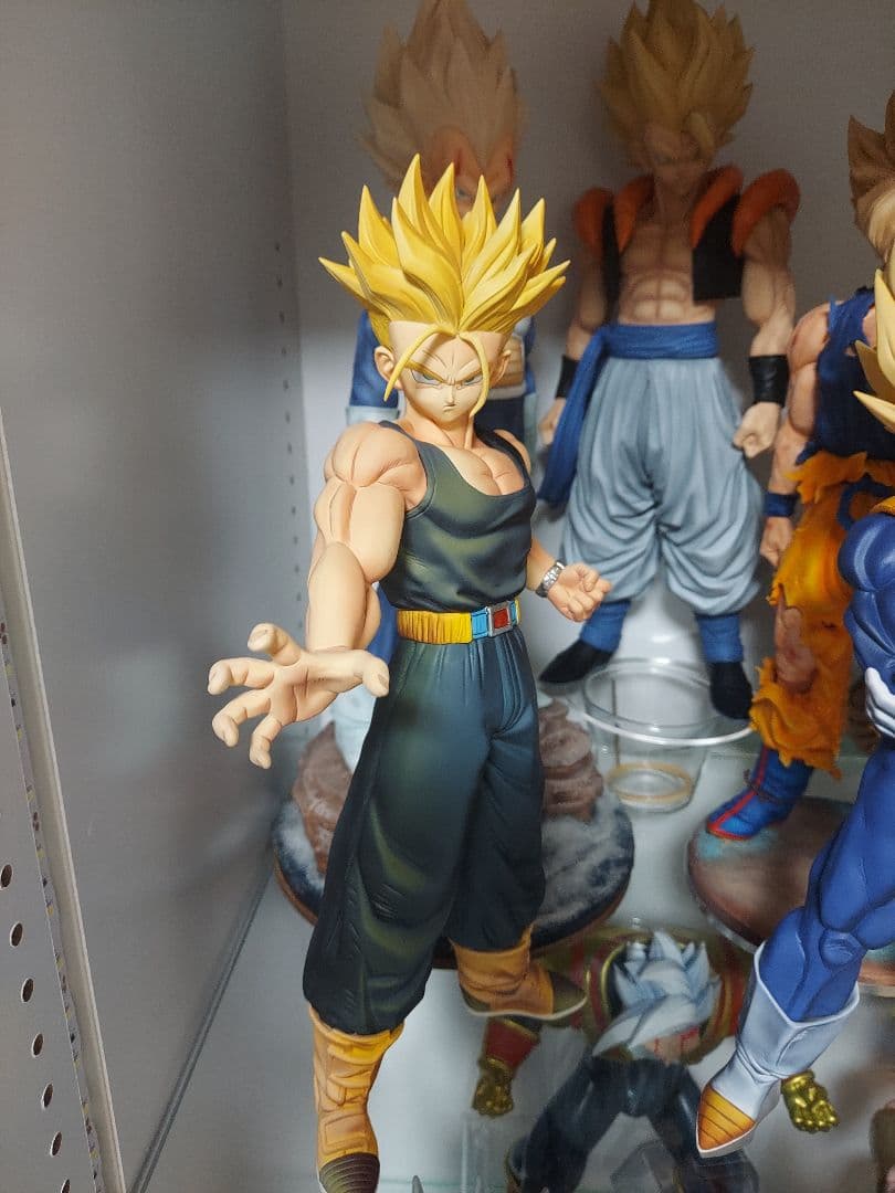 ドラゴンボール フィギュア トランクス 超サイヤ人 リペイント