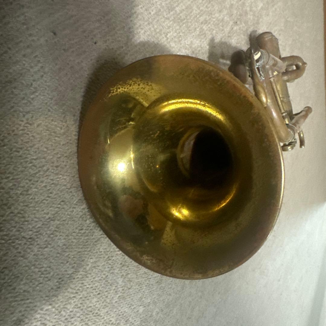 トランペット 本体 真鍮製 マウスピース付き　ケース付き