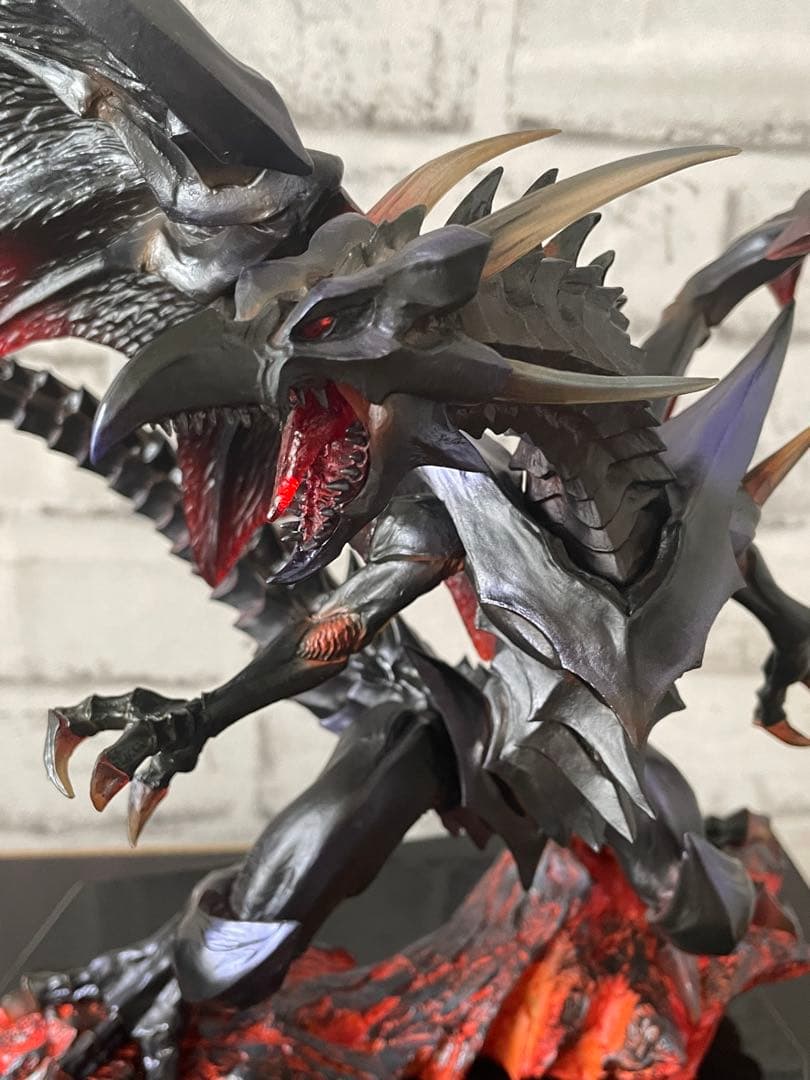 ART WORKS MONSTERS 真紅眼の黒竜 フィギュア