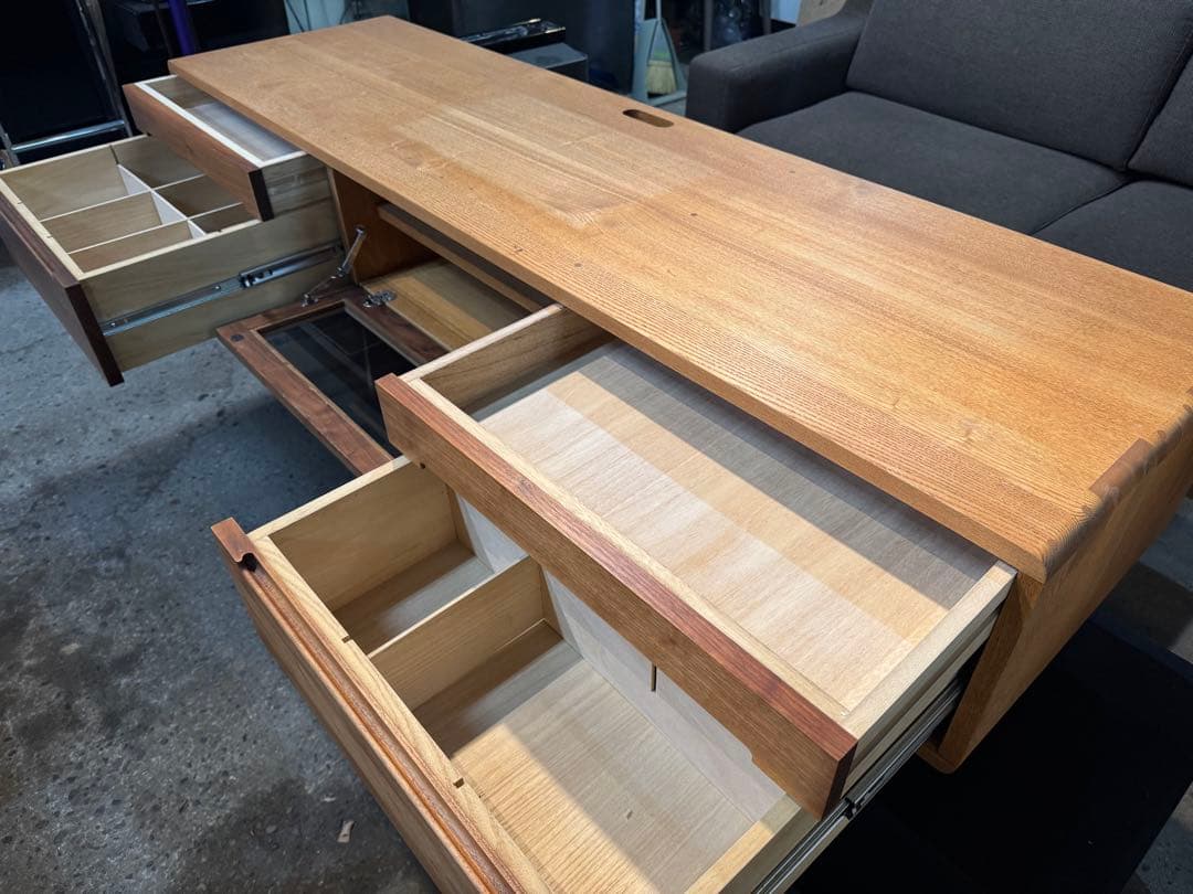 高級品　北欧風　ウォールナット　テレビボード