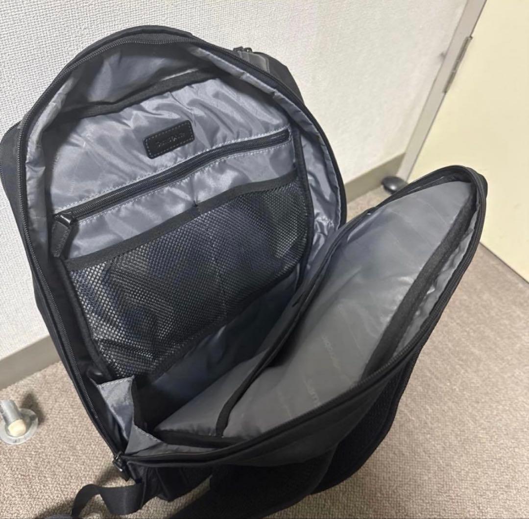 【美品】サムソナイト Samsonite デボネア5 ブラック バックパック