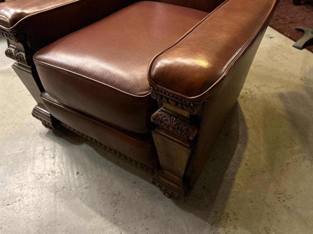 Lloyd's Antiques / ロイズ・アンティークス｜1人掛けソファ