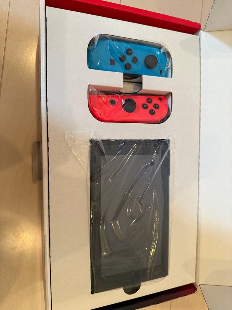 Nintendo Switch 本体、 青/赤Joy-Con 箱あり