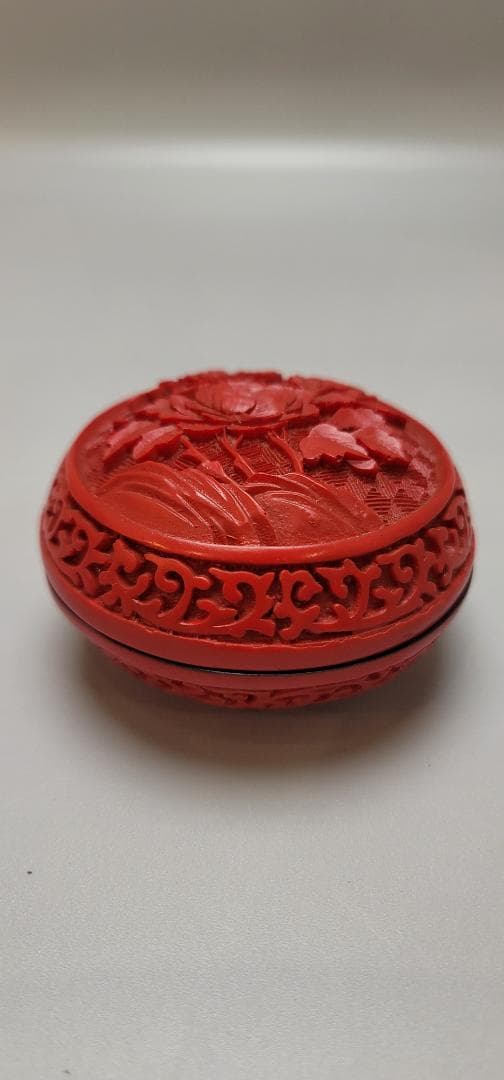 茶道具 唐物 堆朱 刻花紋 香合
