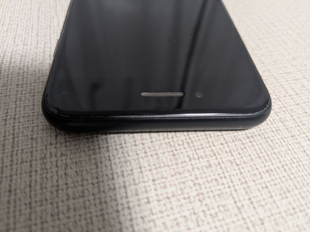 iPhone SE第2世代(SE2)ブラック　64GB　画面割れあり