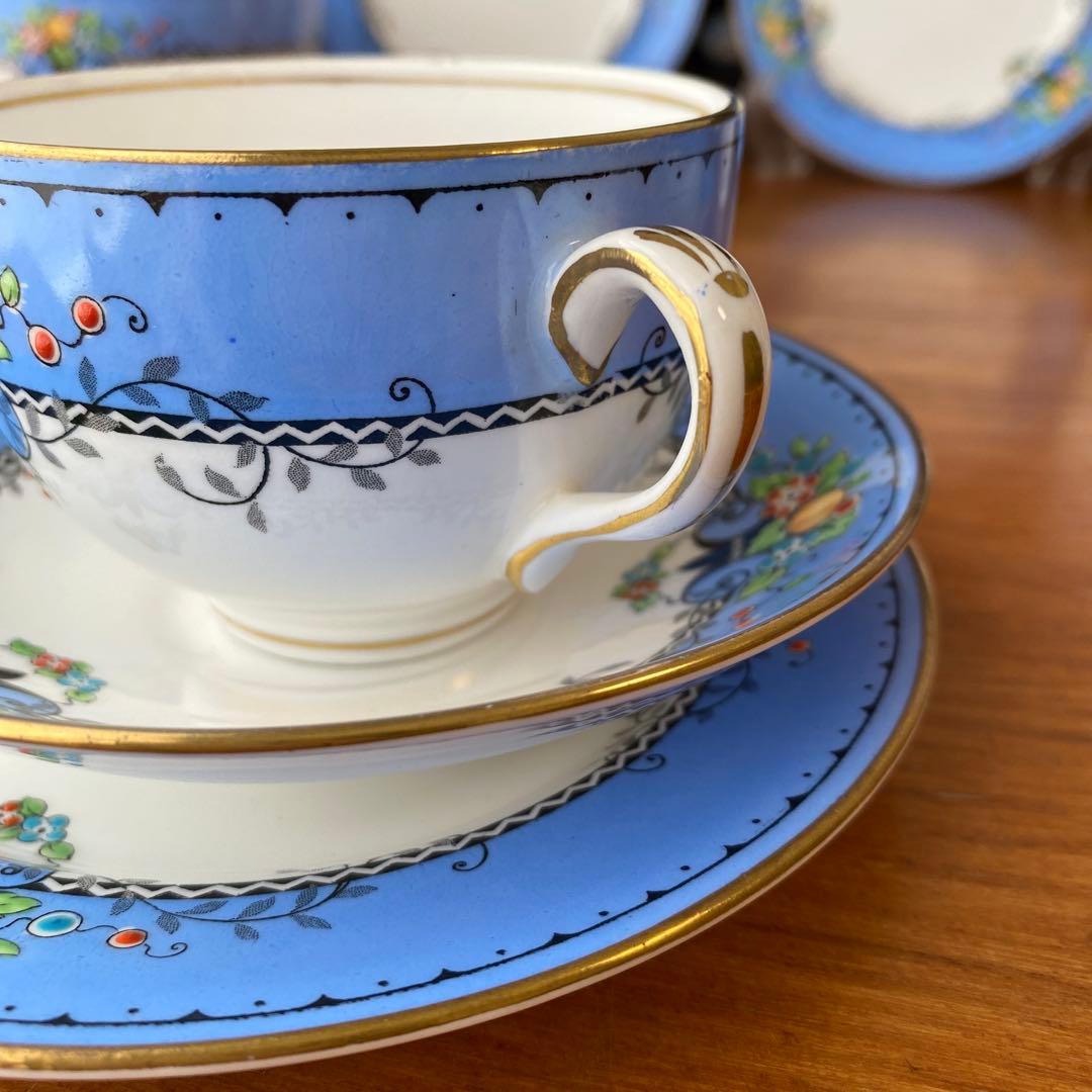 クラウンスタッフォードシャー カップ　ソーサー　プレート　エナメルが可愛いトリオ