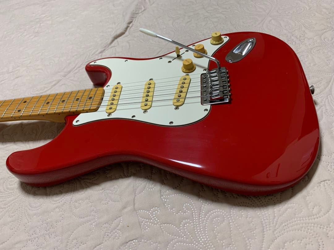 Fender Japan フェンダー STRATOCASTER エレキギター