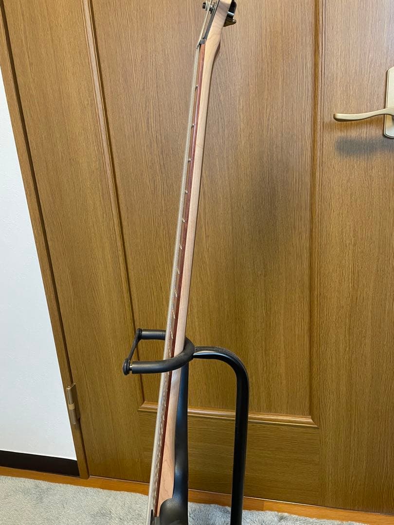 IbanezSR305E五弦ベース ストラップ付き