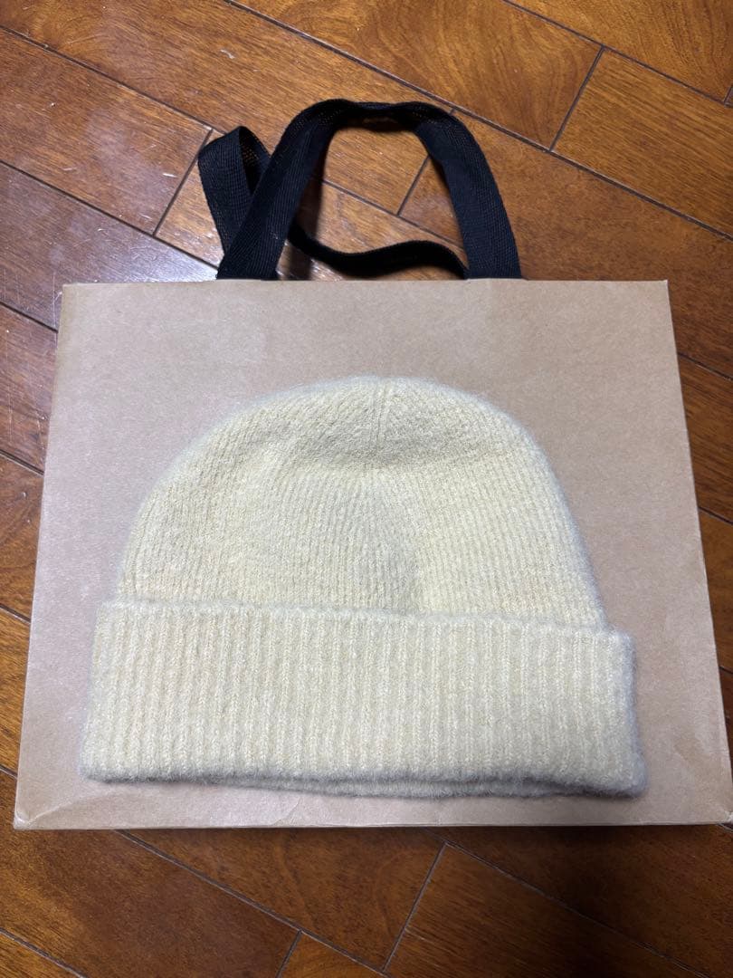 ami paris ベージュ ビーニー ニット帽