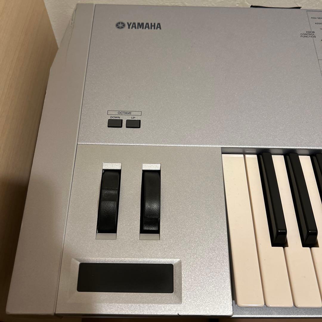 Yamaha MOTIF ES7 シンセサイザー