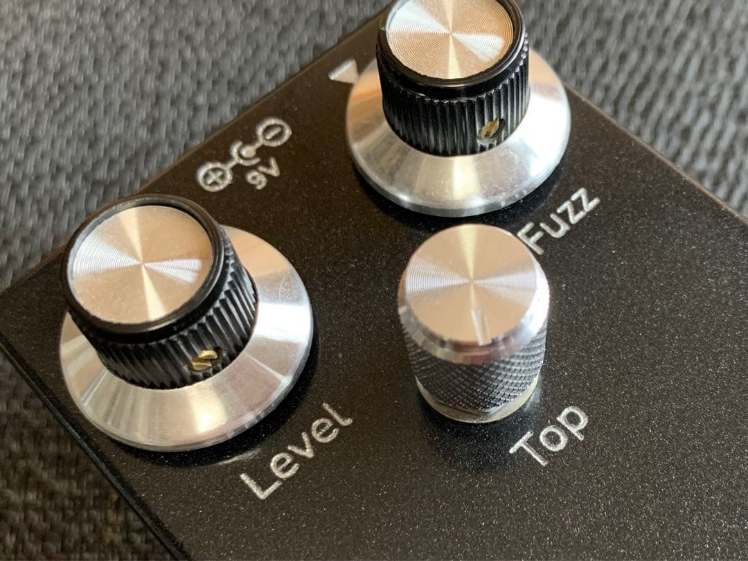 EarthQuaker Devices Black Ash クローン