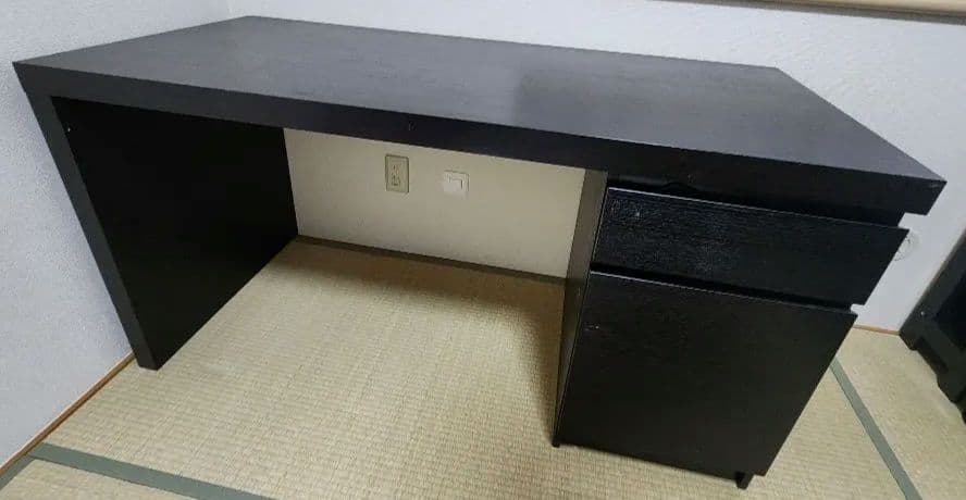 IKEA　MALM　ブラック　パソコンデスク 2引き出し付き