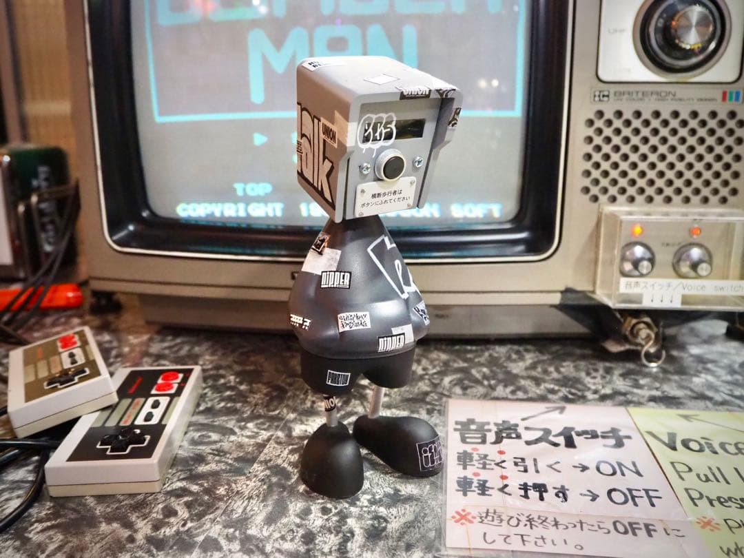 激レア FAKETOY ウォーカー WALKER モノクロ