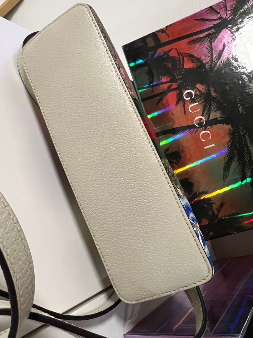 グッチ　オフィディア　ショルダーバッグ　フローラ　花柄