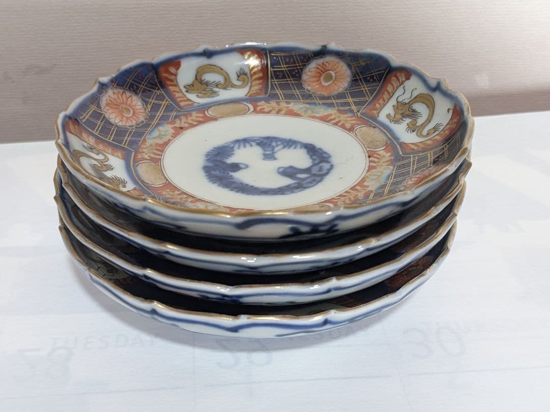 ♦江戸時代古伊万里 大明成化年製 染付金襴手 吉祥文 輪花豆皿 四枚組み 骨董品