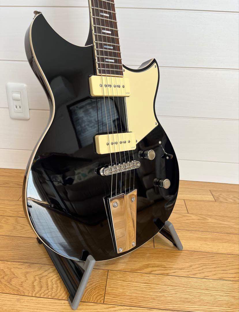ギター YAMAHA REVSTAR RSS02T BLACK