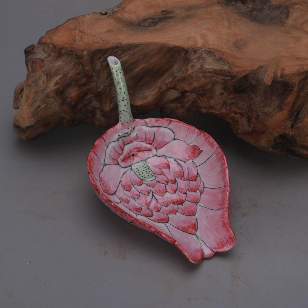 大清光緒34年蓮模様秋操杯 景徳鎮 陶磁器 装飾品 現代工芸品 美術品 置物