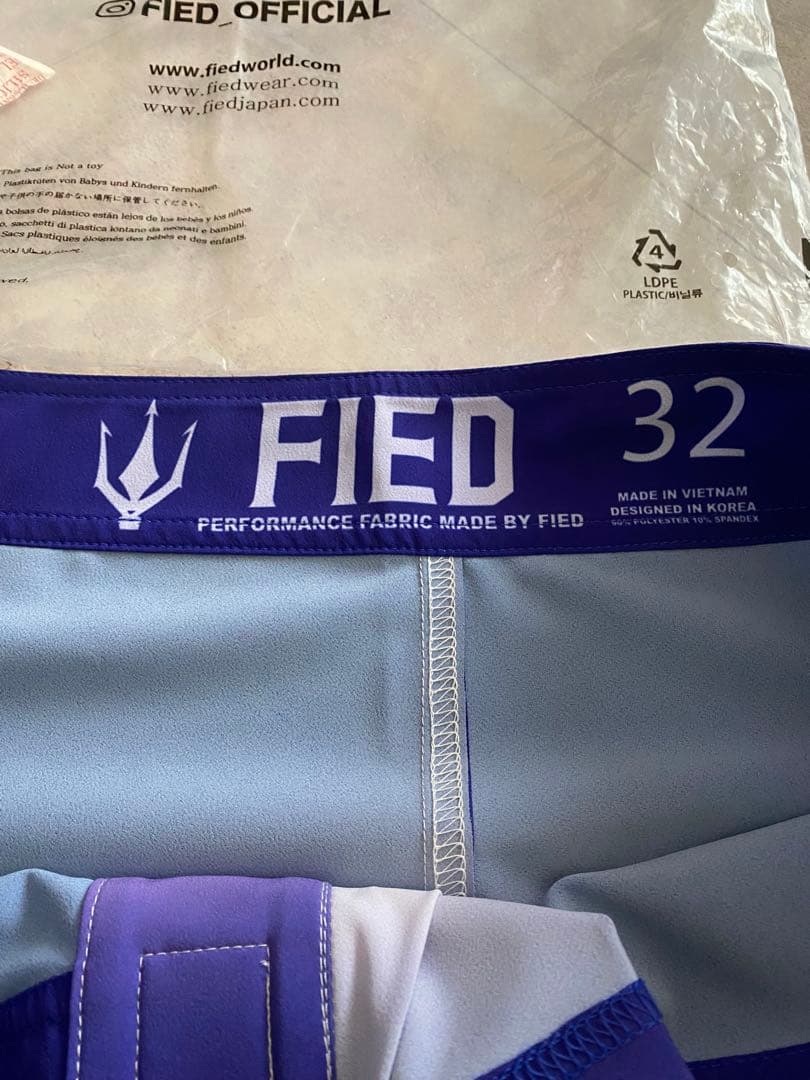 FIED ファイドサーフパンツ 白/紫のグラデーション　完売品　32インチ