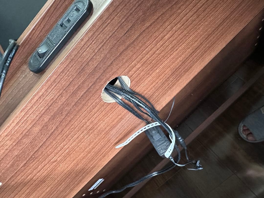 【お得】ベッドフレーム シングル ニューライトブラウン 宮 コンセント