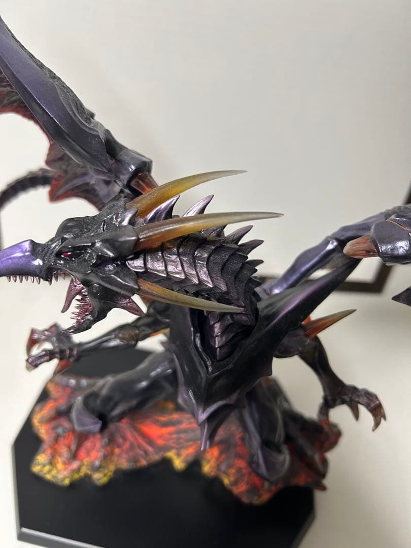 真紅眼の黒竜 　Holographic Edition　フィギュア