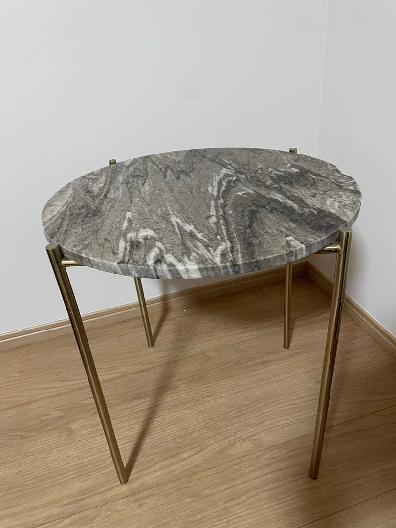 ZARA  円形大理石サイドテーブル