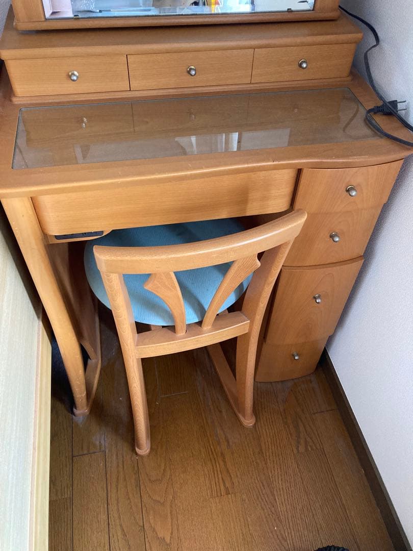 ちこ木製ドレッサー・鏡台・椅子付き