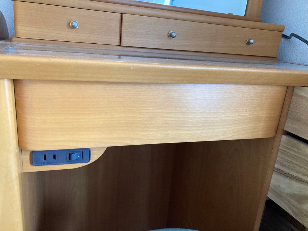 ちこ木製ドレッサー・鏡台・椅子付き