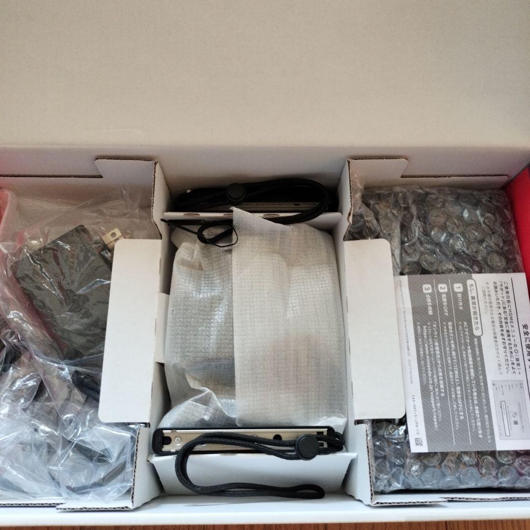 Nintendo Switchスイッチ 本体 バッテリー強化版　青/赤